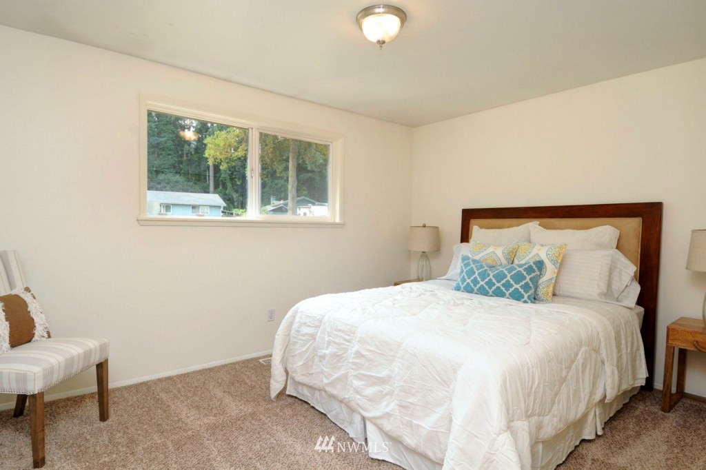 3227 193rd Place Southeast Bothell, WA 98012 - Photo 12 of 15 Gallery Image 12
