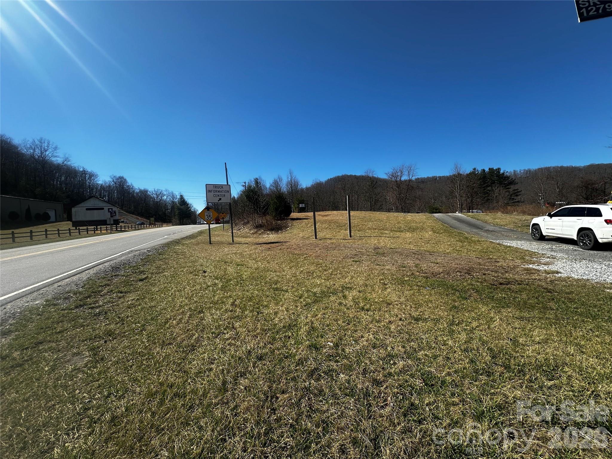 400 Old Dale Road Spruce Pine, NC 28777 - Photo 17 of 24 a view of outdoor space with city view