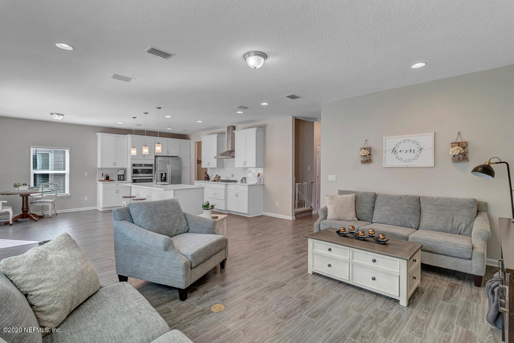 9897 Kevin Road Jacksonville, FL 32257 - Photo 17 of 36 8