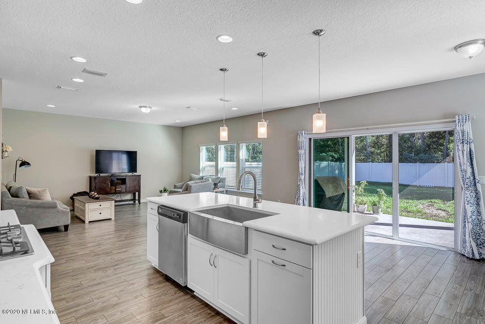 9897 Kevin Road Jacksonville, FL 32257 - Photo 7 of 36 13
