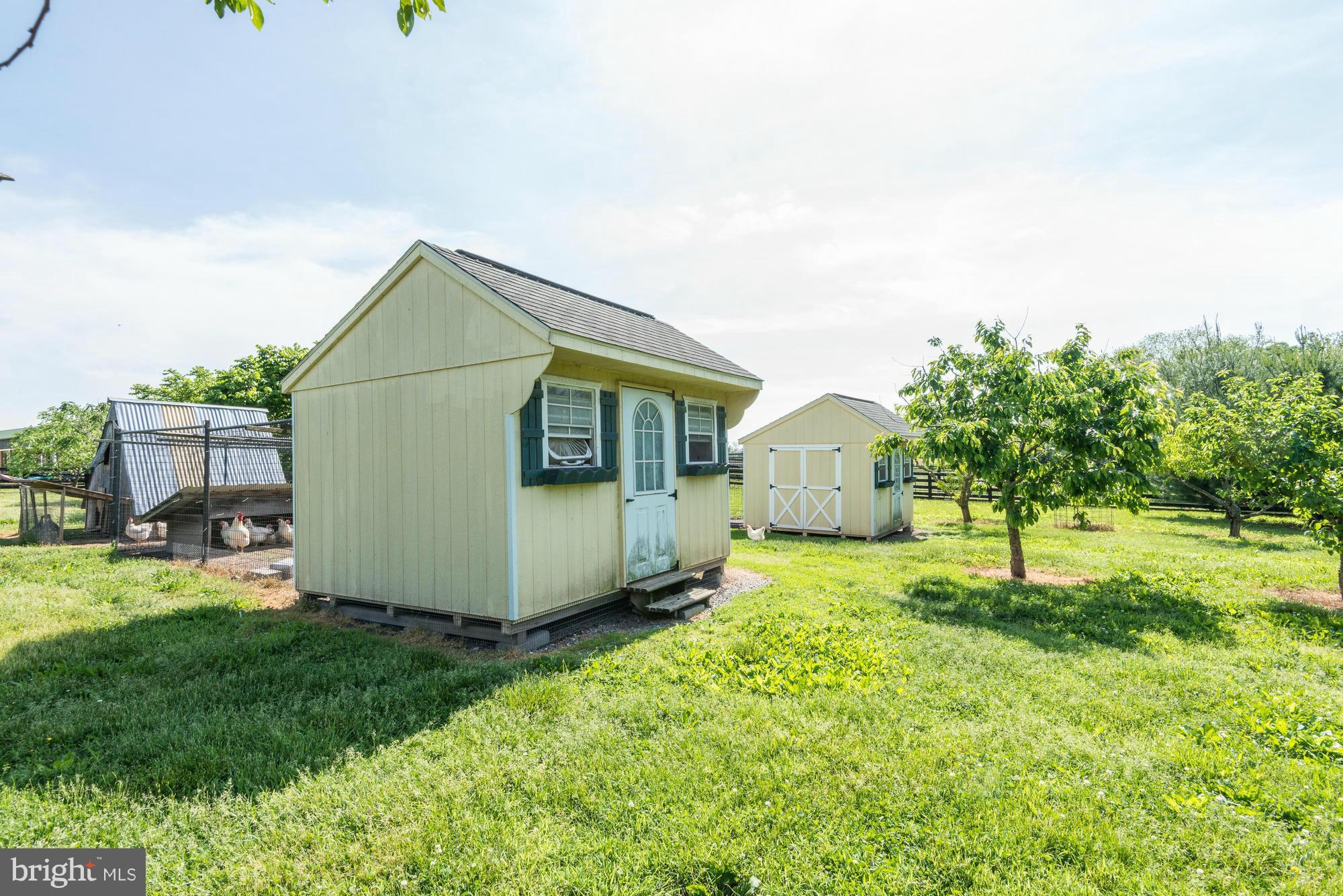 20500 Westerly Road Poolesville, MD 20837 - Photo 28 of 30 a house view with a garden space