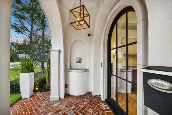 $6,949,000 | 3818 Del Monte Drive, Houston, TX 77019