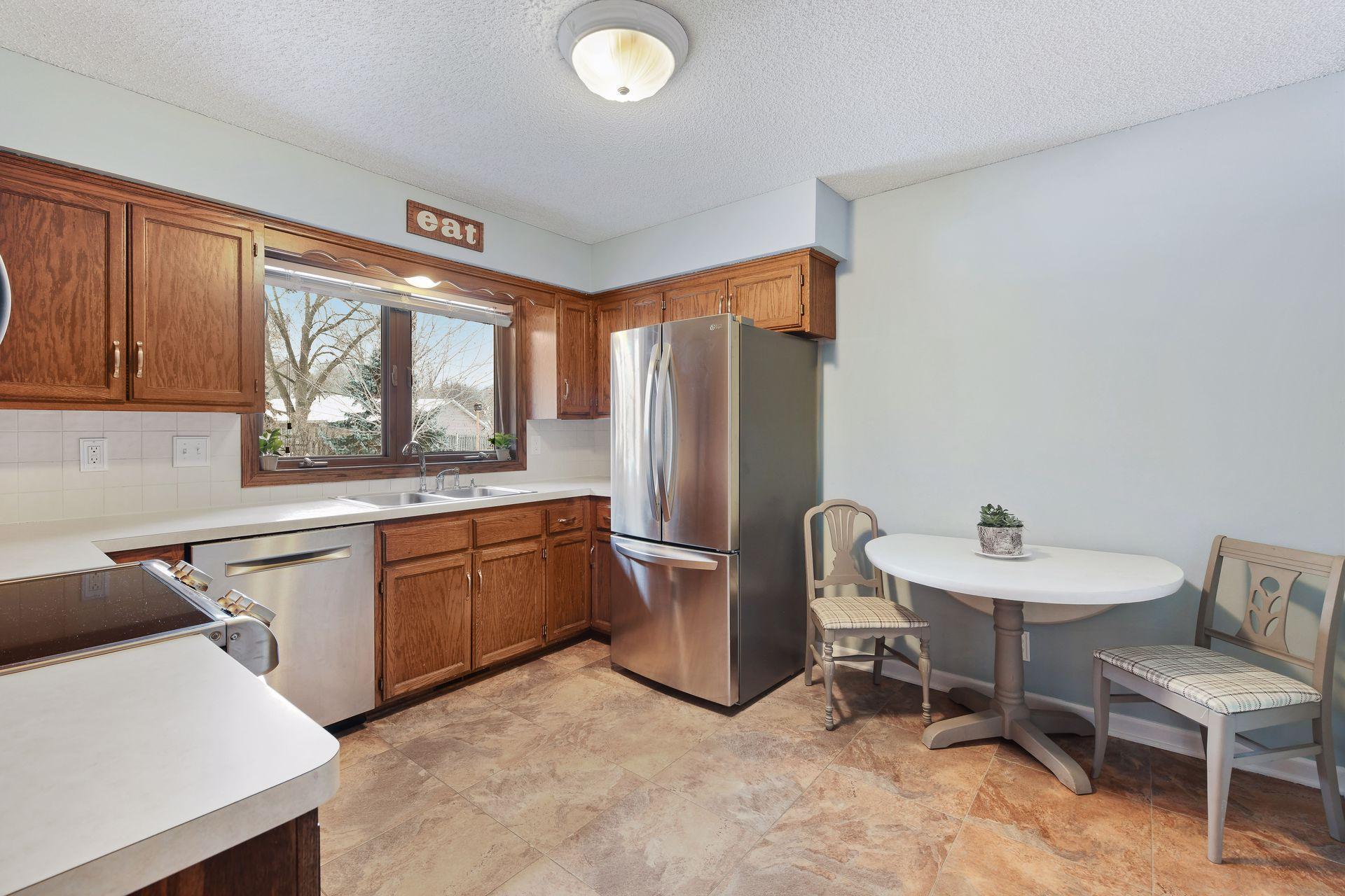 17253 Round Lake Road Eden Prairie, MN 55346 - Photo 16 of 64
