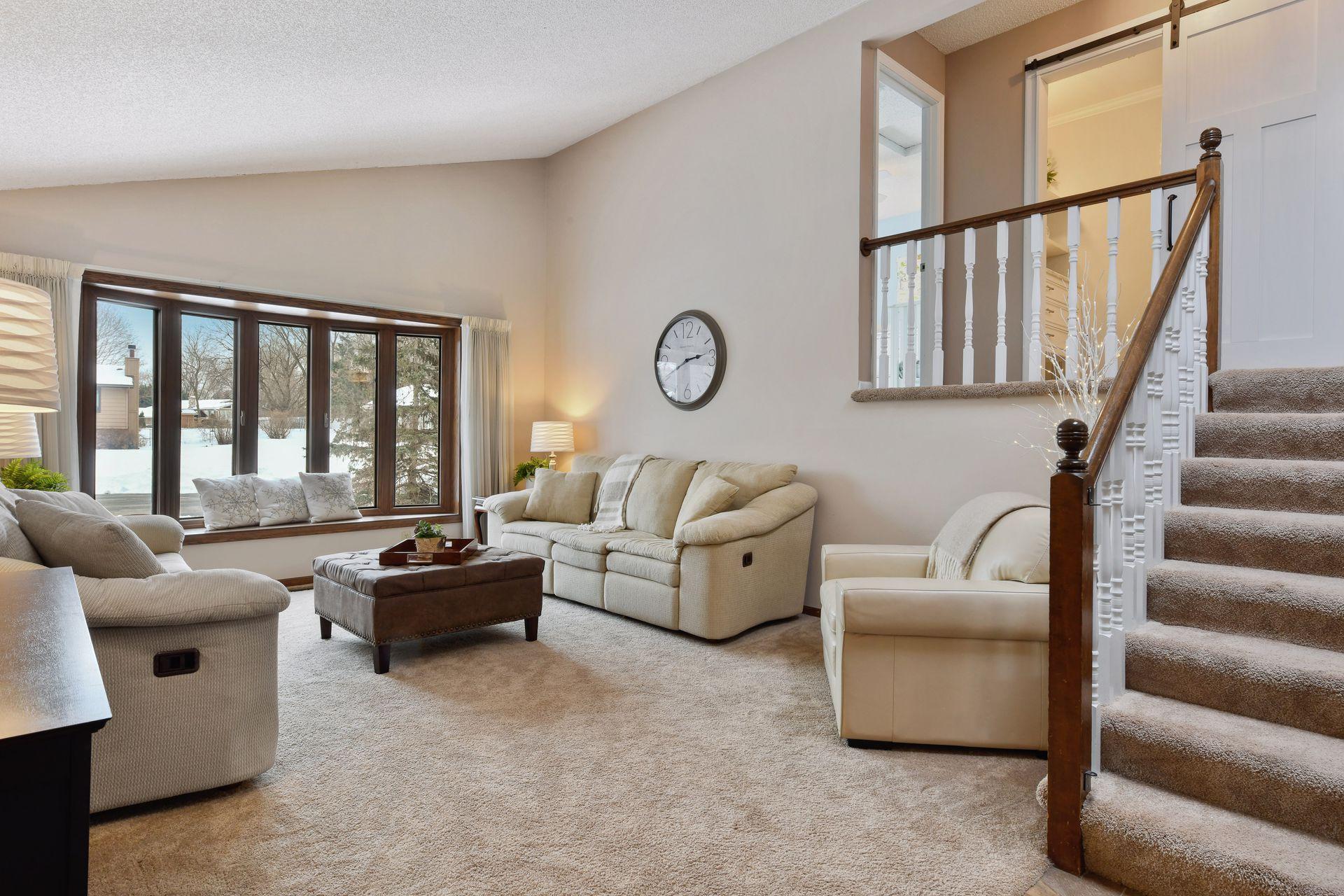17253 Round Lake Road Eden Prairie, MN 55346 - Photo 6 of 64