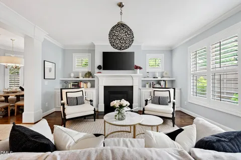 $799,000 | 2741 Oberlin Road, Unit 101, Raleigh, NC 27608