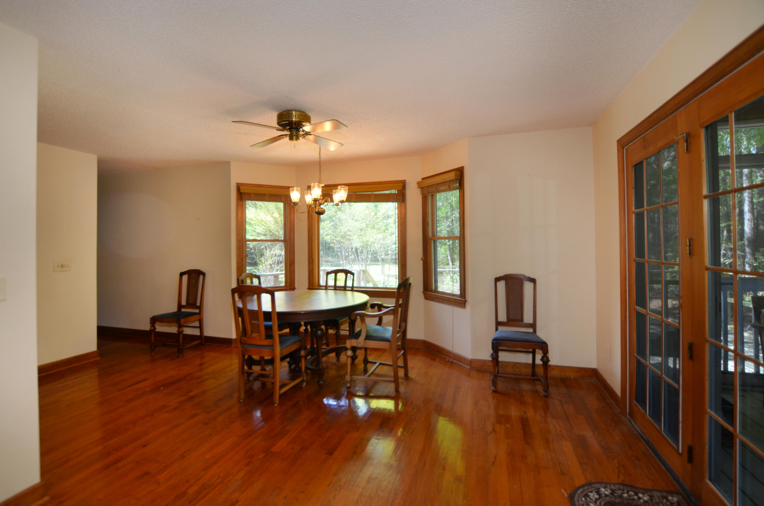 1183 White Road Awendaw, SC 29429 - Photo 26 of 43 30-Dining