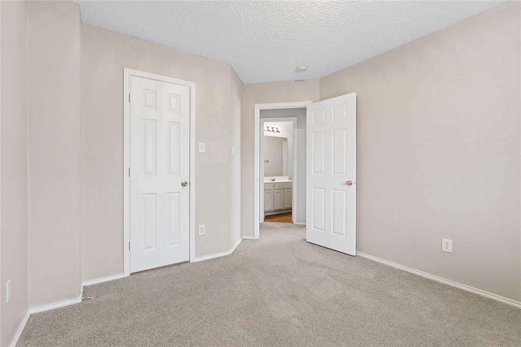 7522 Armstrong Lane Rowlett, TX 75089 - Photo 23 of 36