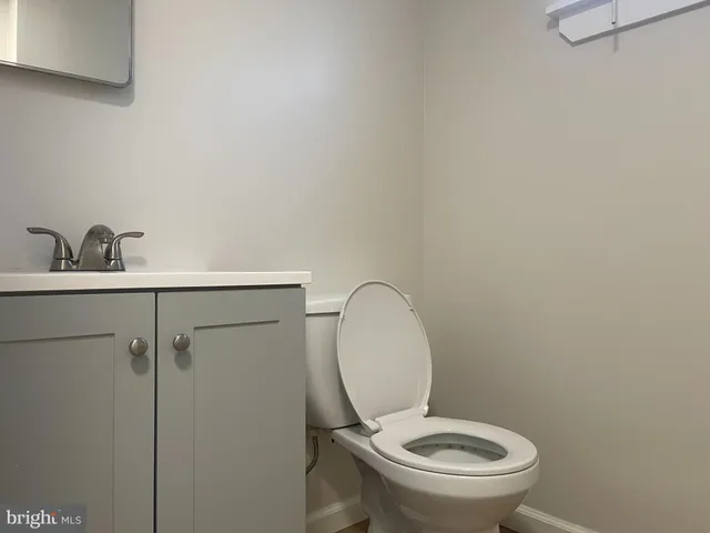 $2,800 | 3207 Carillon Drive, Wilmington, DE 19808