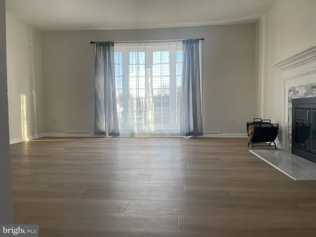 $2,800 | 3207 Carillon Drive, Wilmington, DE 19808