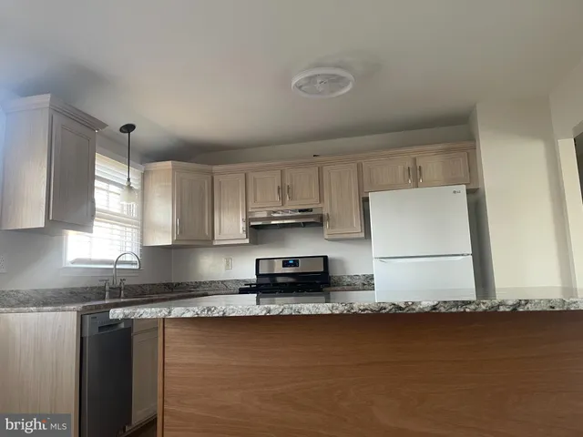 $2,800 | 3207 Carillon Drive, Wilmington, DE 19808