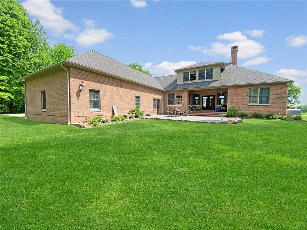 1885 Marr Road Pulaski, PA 16143 - Photo 4 of 15