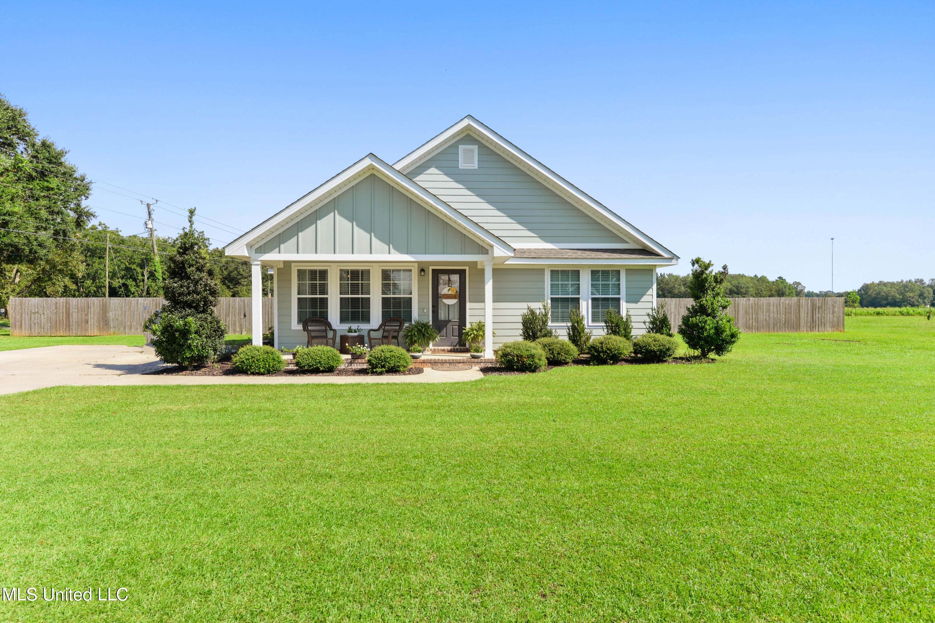 104 Walter Pope Road Lucedale, MS 39452 - Photo 1 of 22 001