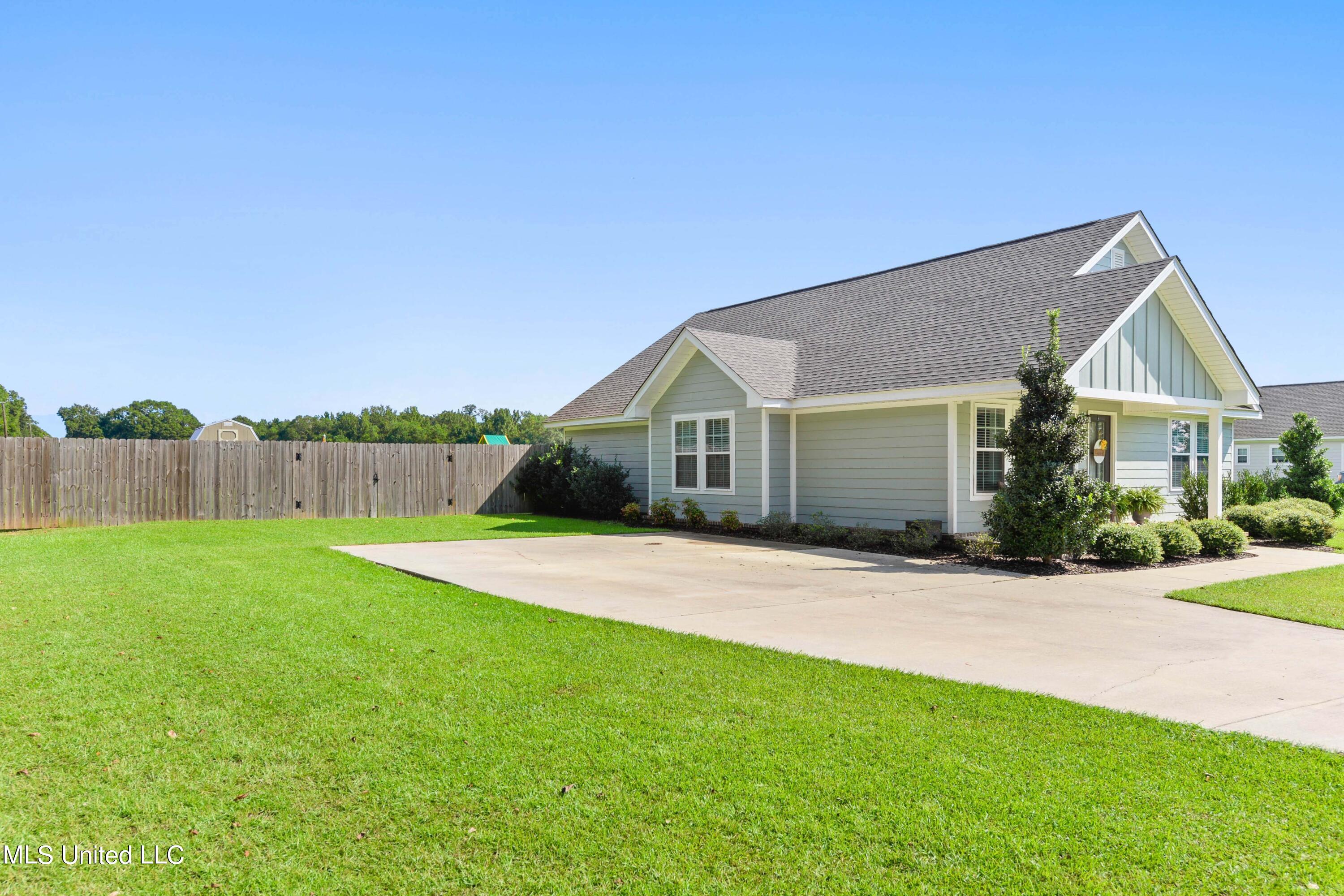 104 Walter Pope Road Lucedale, MS 39452 - Photo 2 of 22 02
