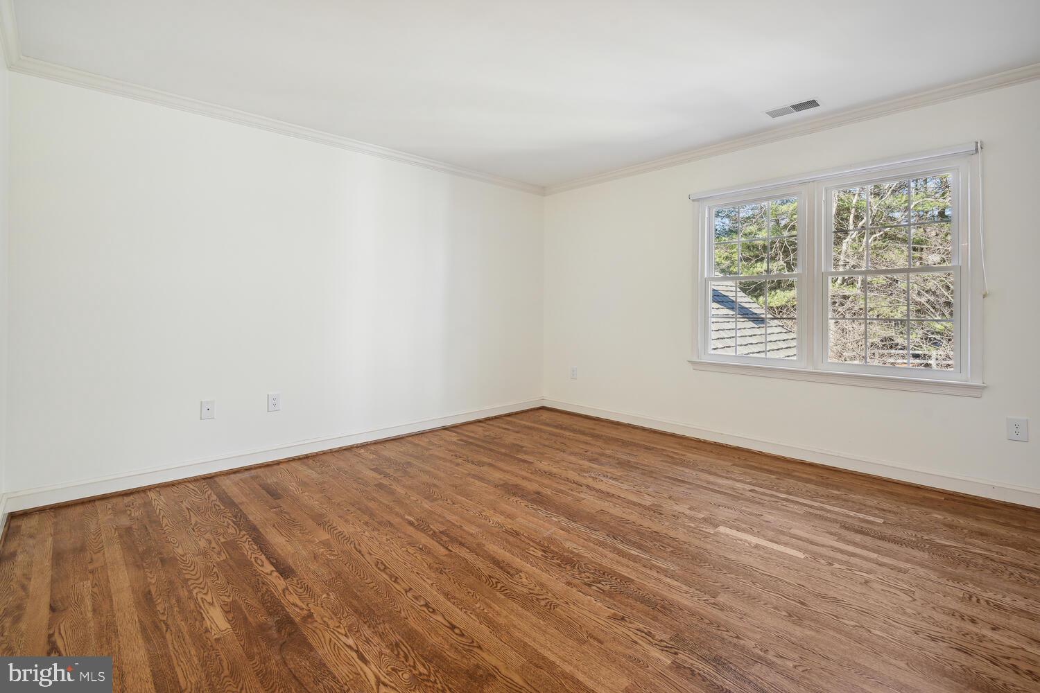 11512 Glen Road Potomac, MD 20854 - Photo 31 of 47 Bedroom #4