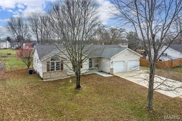 $269,000 | 3527 Pierland Drive, Pocahontas, IL 62275