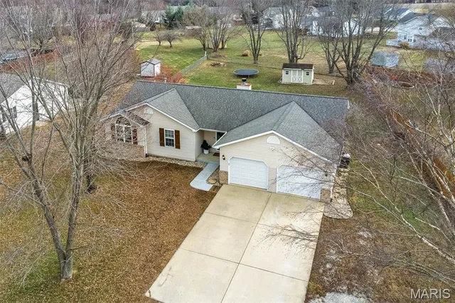 $269,000 | 3527 Pierland Drive, Pocahontas, IL 62275