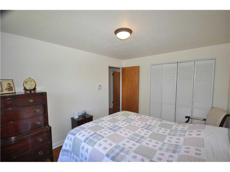 342 Fort Couch Road Upper St. Clair, PA 15241 - Photo 12 of 25 Master Bedroom.