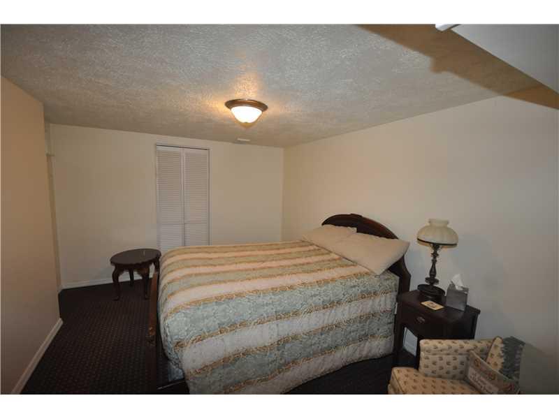 342 Fort Couch Road Upper St. Clair, PA 15241 - Photo 14 of 25 Bedroom.