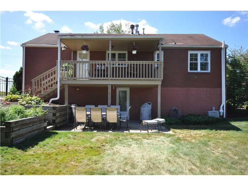 342 Fort Couch Road Upper St. Clair, PA 15241 - Photo 19 of 25 Exterior Back.