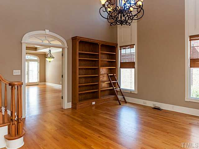 1853 Torrington Street Raleigh, NC 27615 - Photo 5 of 25 Studio/Study/Office