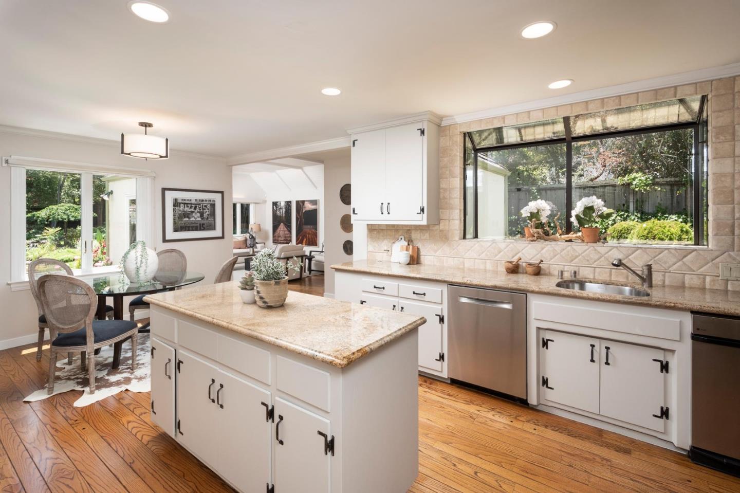417 Fulton Road San Mateo, CA 94402 - Photo 13 of 28 Gallery Image 13