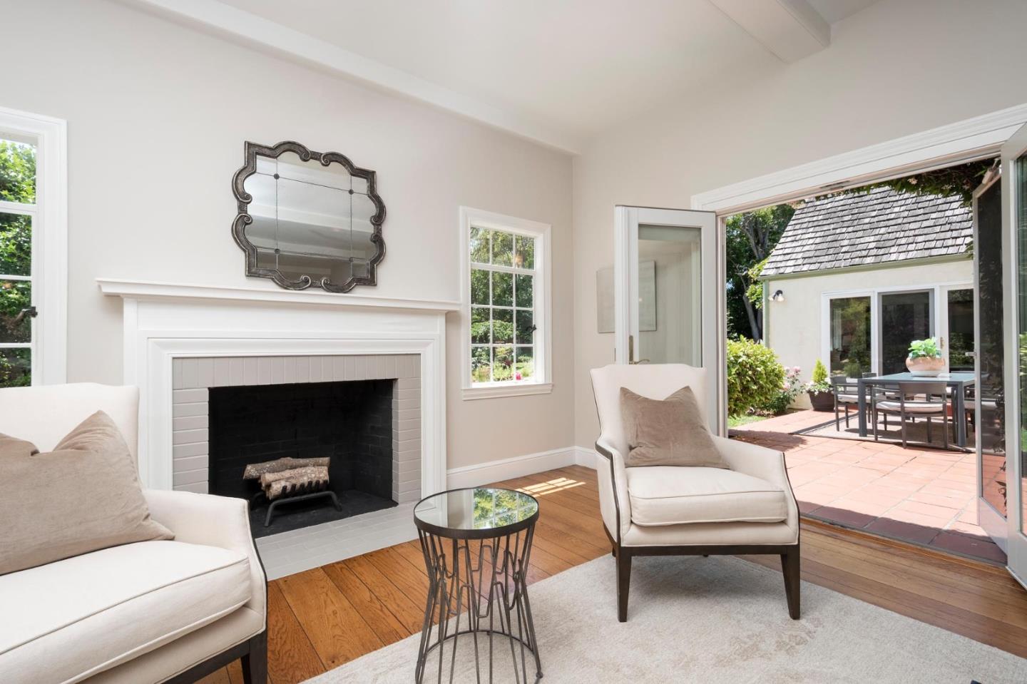 417 Fulton Road San Mateo, CA 94402 - Photo 8 of 28 Gallery Image 8