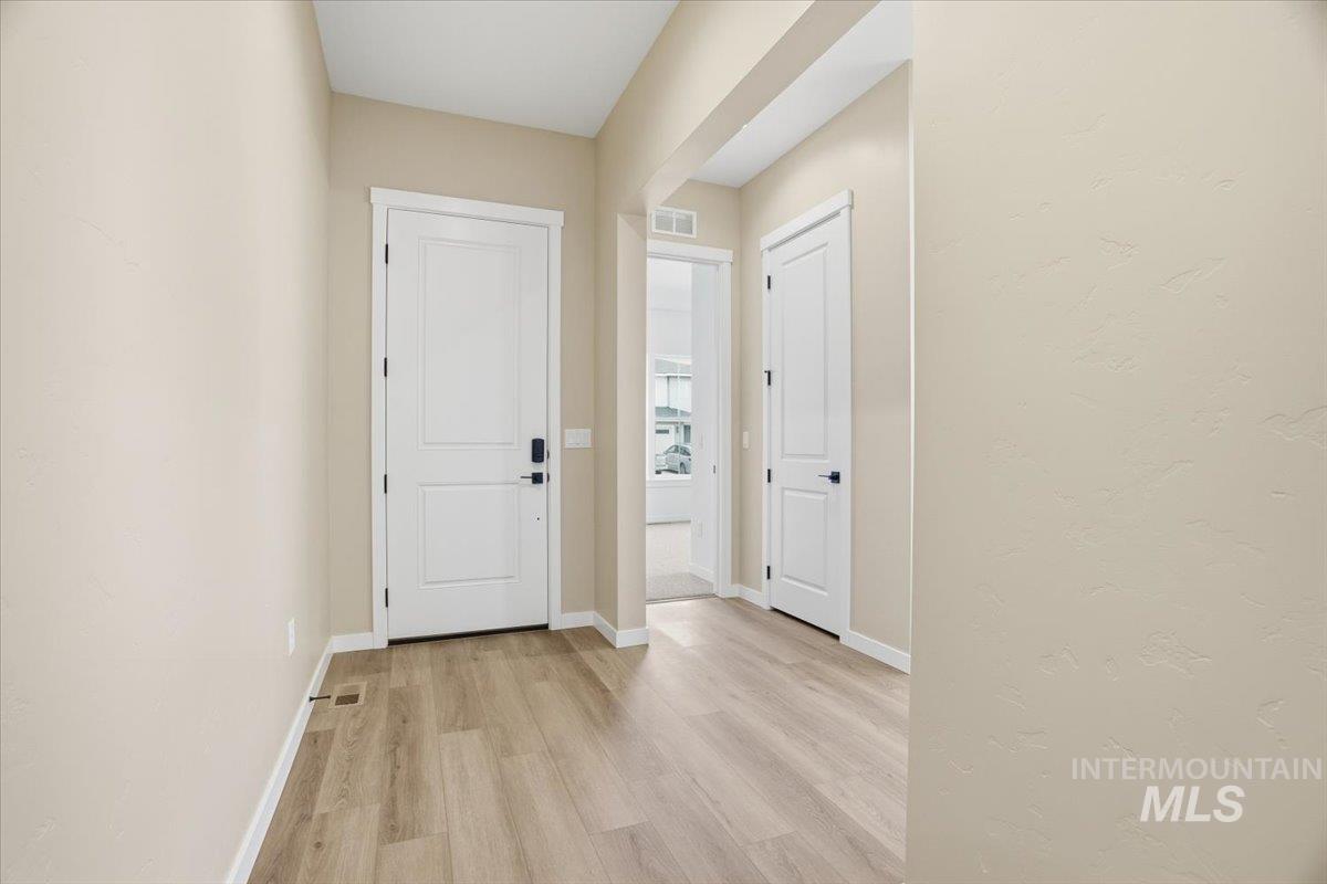 2295 North Ice Fire Avenue Star, ID 83669 - Photo 3 of 39