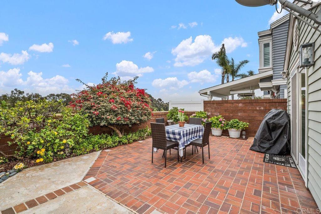 7010 Lantana Terrace Carlsbad, CA 92011 - Photo 21 of 45 a view of a terrace with sitting area