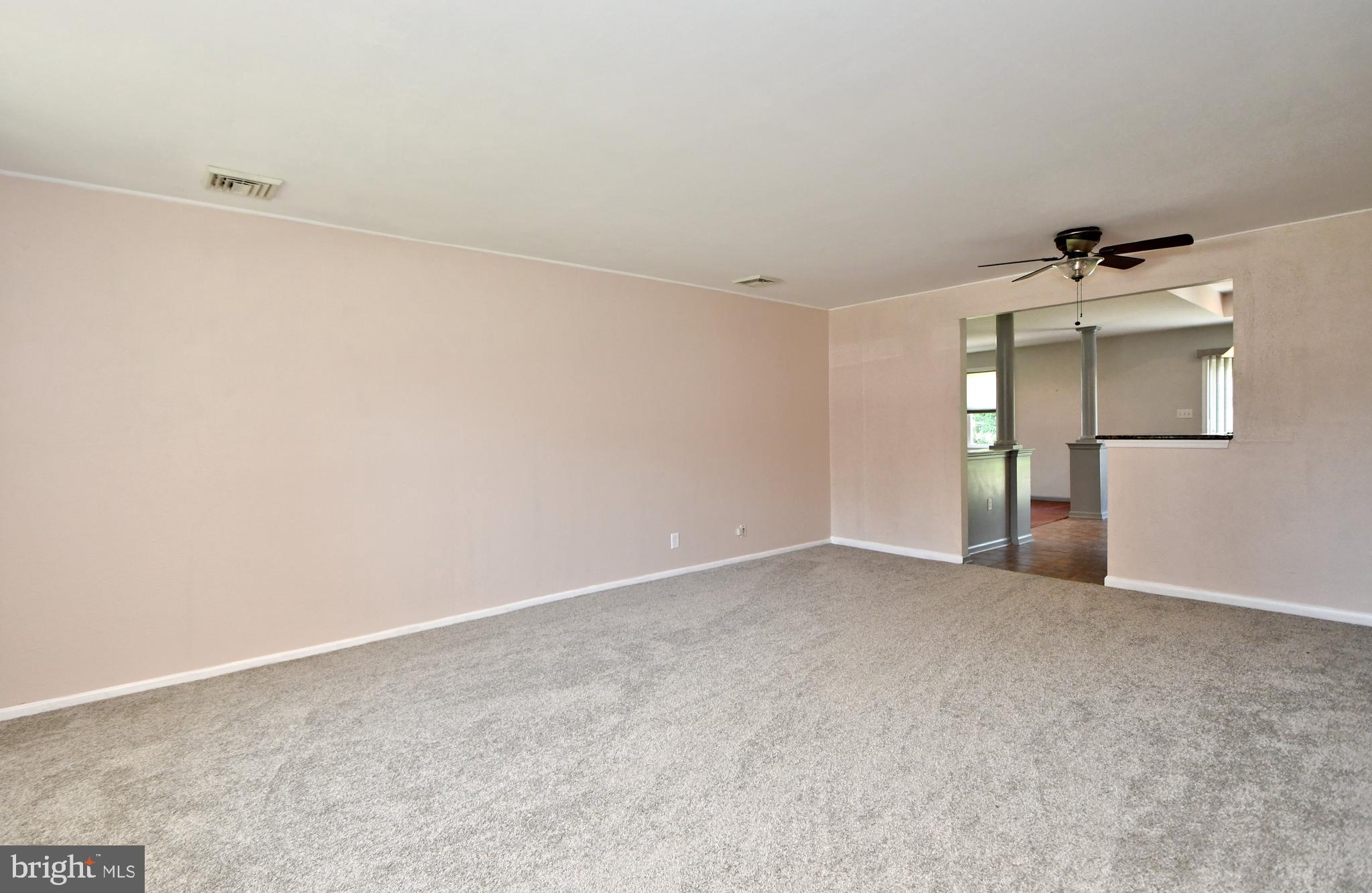 211 Oaktree Road Norristown, PA 19401 - Photo 9 of 62 Gallery Image 9