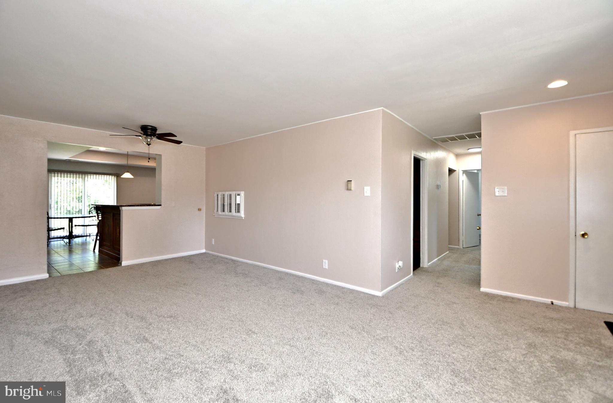 211 Oaktree Road Norristown, PA 19401 - Photo 10 of 62 Gallery Image 10