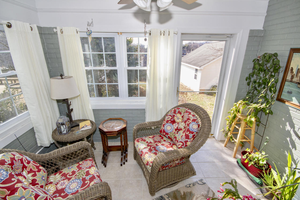 1620 Terrace Road Southwest Roanoke, VA 24015 - Photo 23 of 42 Terrace - 20