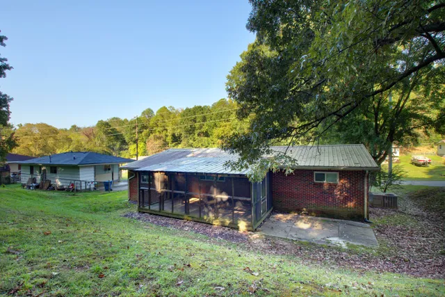 $1,800 | 432 Lullwater Road, Chattanooga, TN 37405