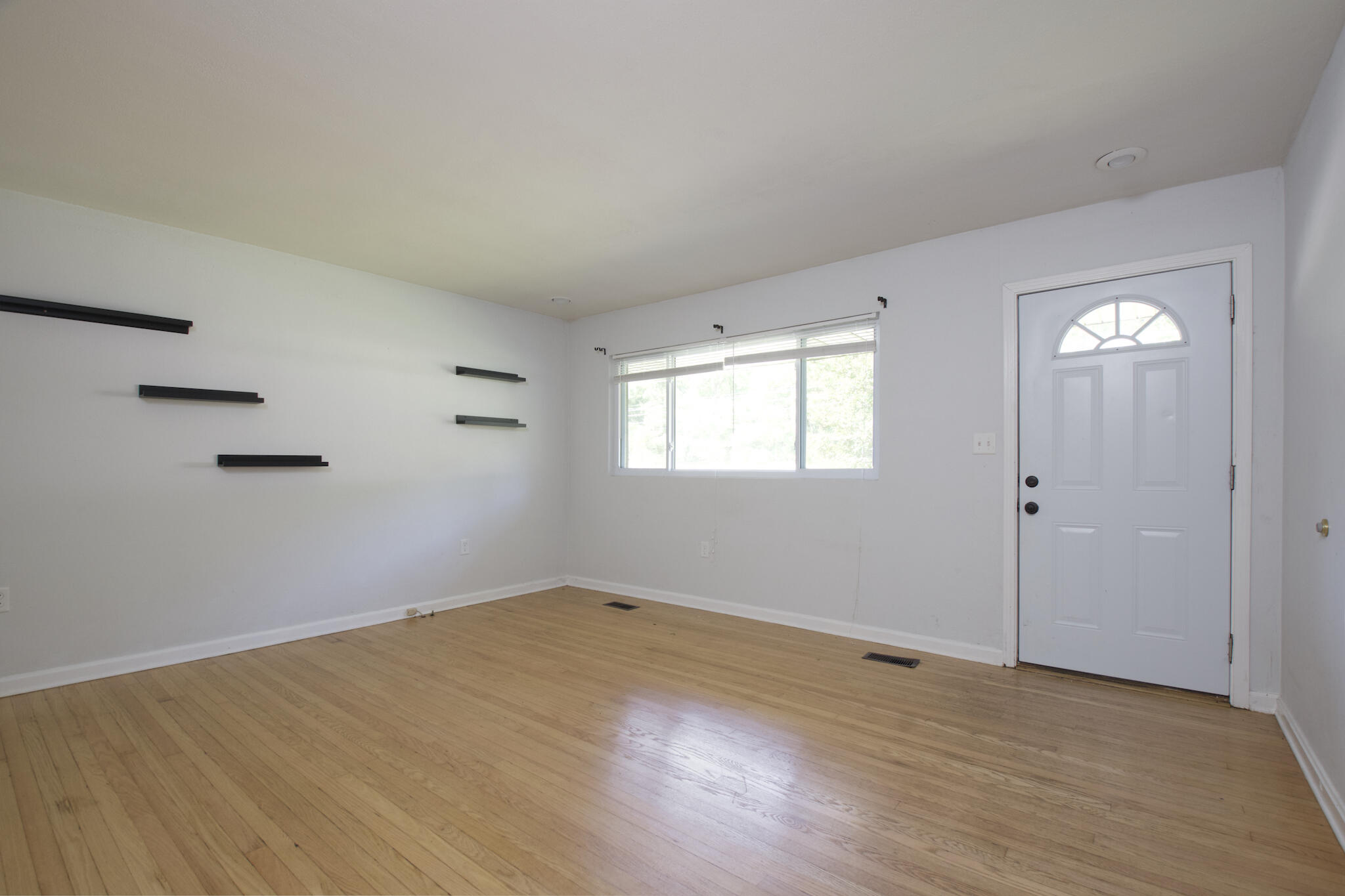 432 Lullwater Road Chattanooga, TN 37405 - Photo 5 of 22 432 Lullwater Rd 13