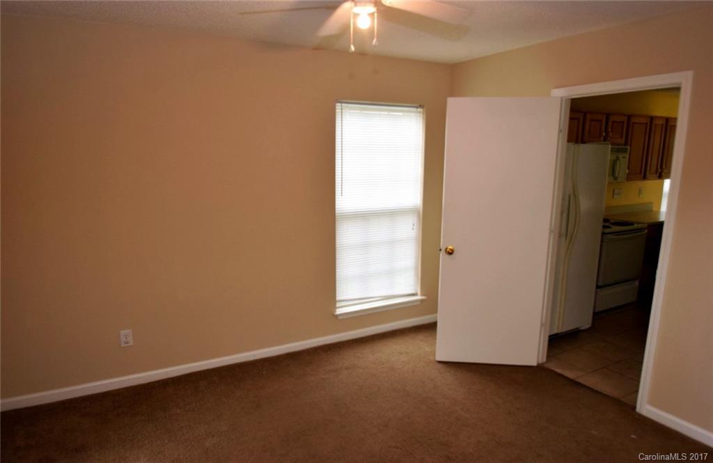 10231 Ridgewell Court Charlotte, NC 28215 - Photo 12 of 17