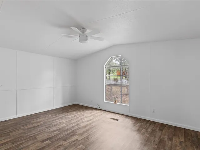 $1,500 | 146 Deerwood Lane, Springtown, TX 76082