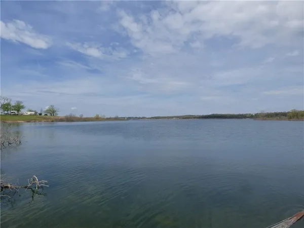 $550,000 | 25288 Cedar Crest Drive, Hermitage, MO 65668