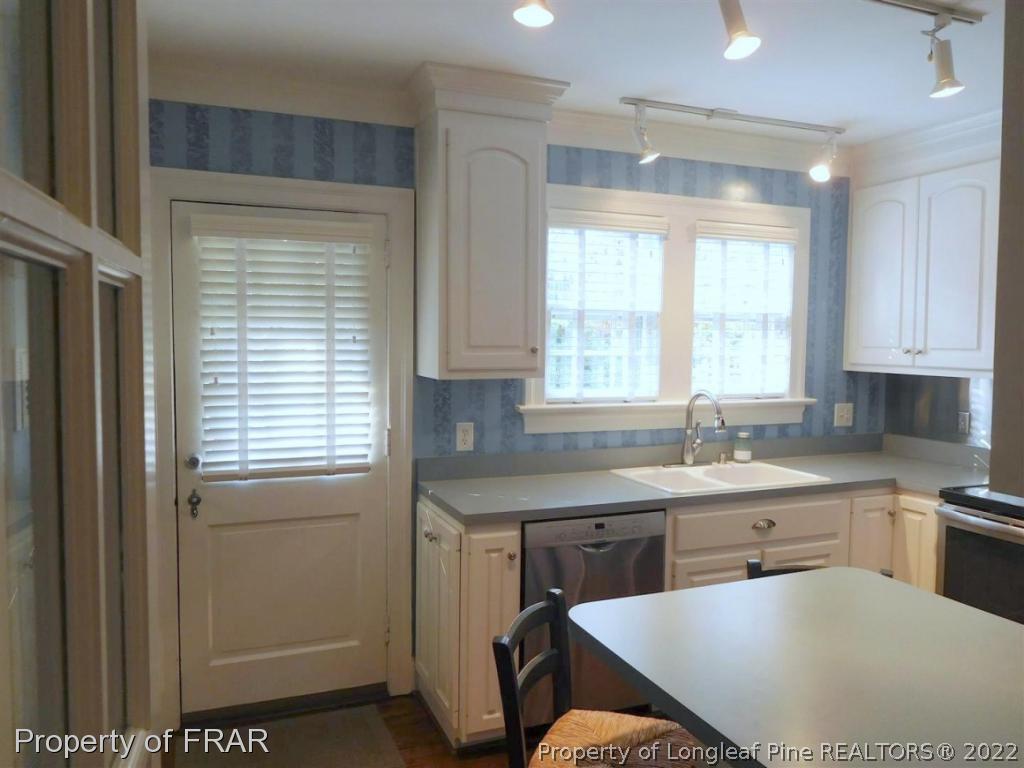 208 Valley Road Fayetteville, NC 28305 - Photo 11 of 35 Gallery Image 11