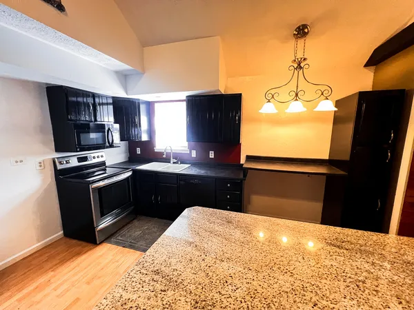 $199,500 | 21604 Fox Drive, Carlyle, IL 62231