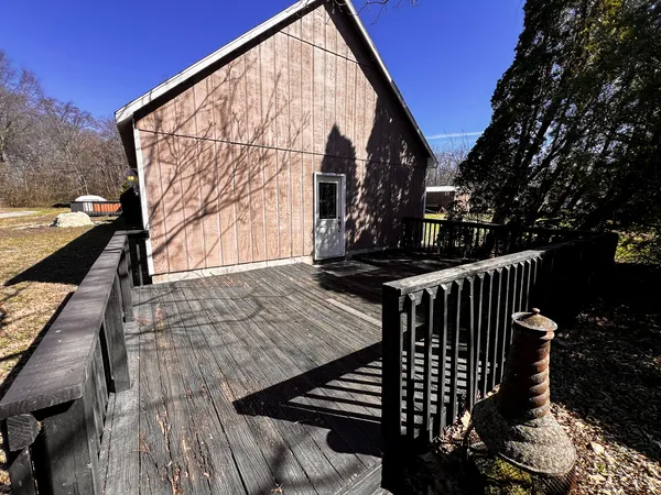 $199,500 | 21604 Fox Drive, Carlyle, IL 62231
