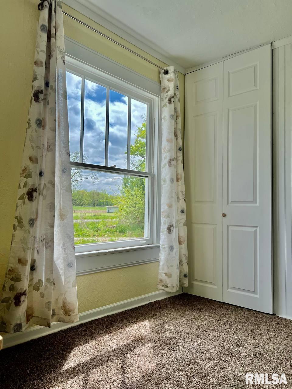 10103 West Powder Mill Road Edwards, IL 61528 - Photo 5 of 25 Gallery Image 5