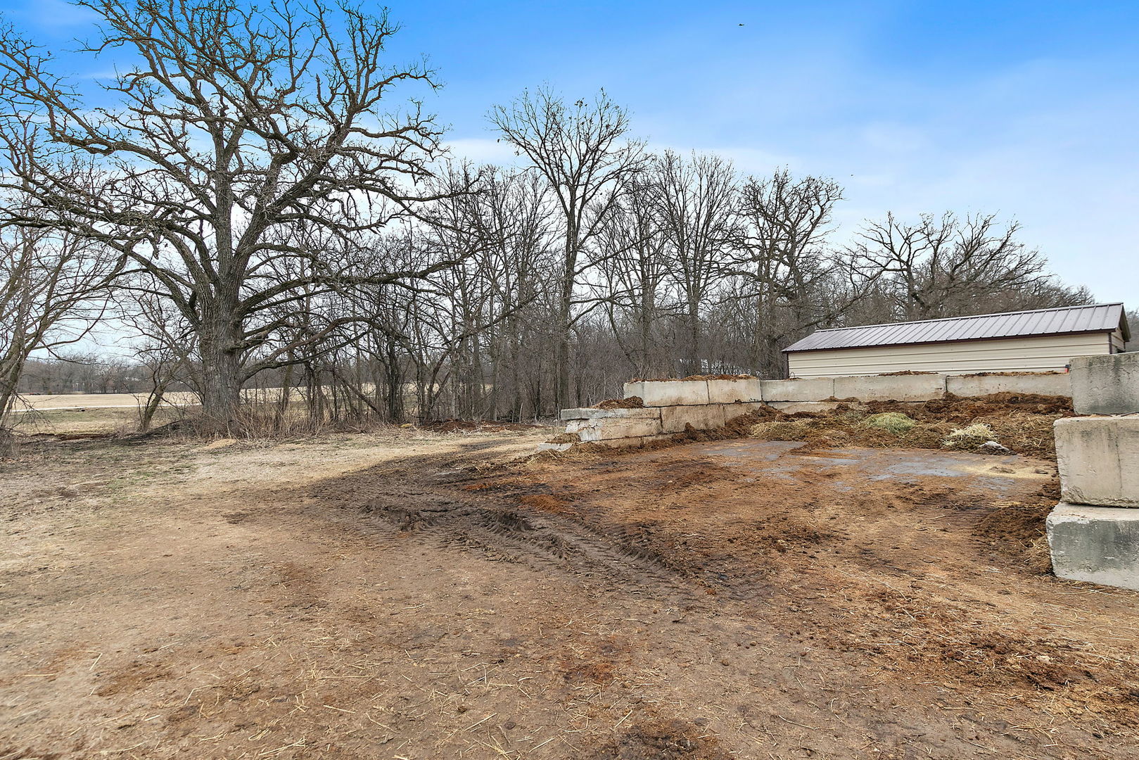 14N700 Factly Road Sycamore, IL 60178 - Photo 27 of 73 a view of back yard of the house