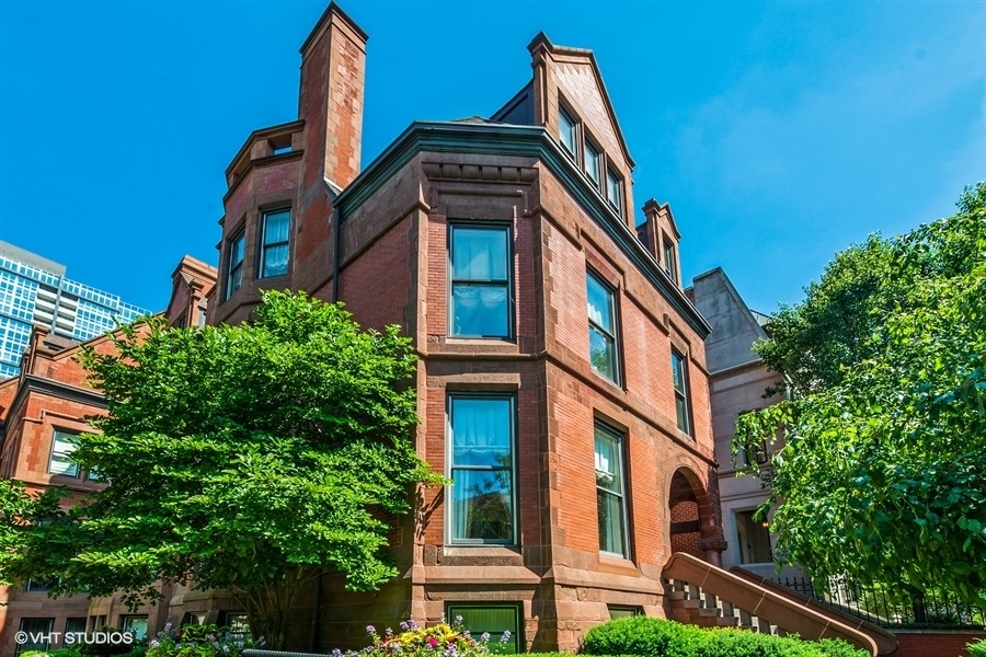 1919 South Prairie Avenue, Unit 5 Chicago, IL 60616 - Photo 1 of 19 front view of a building