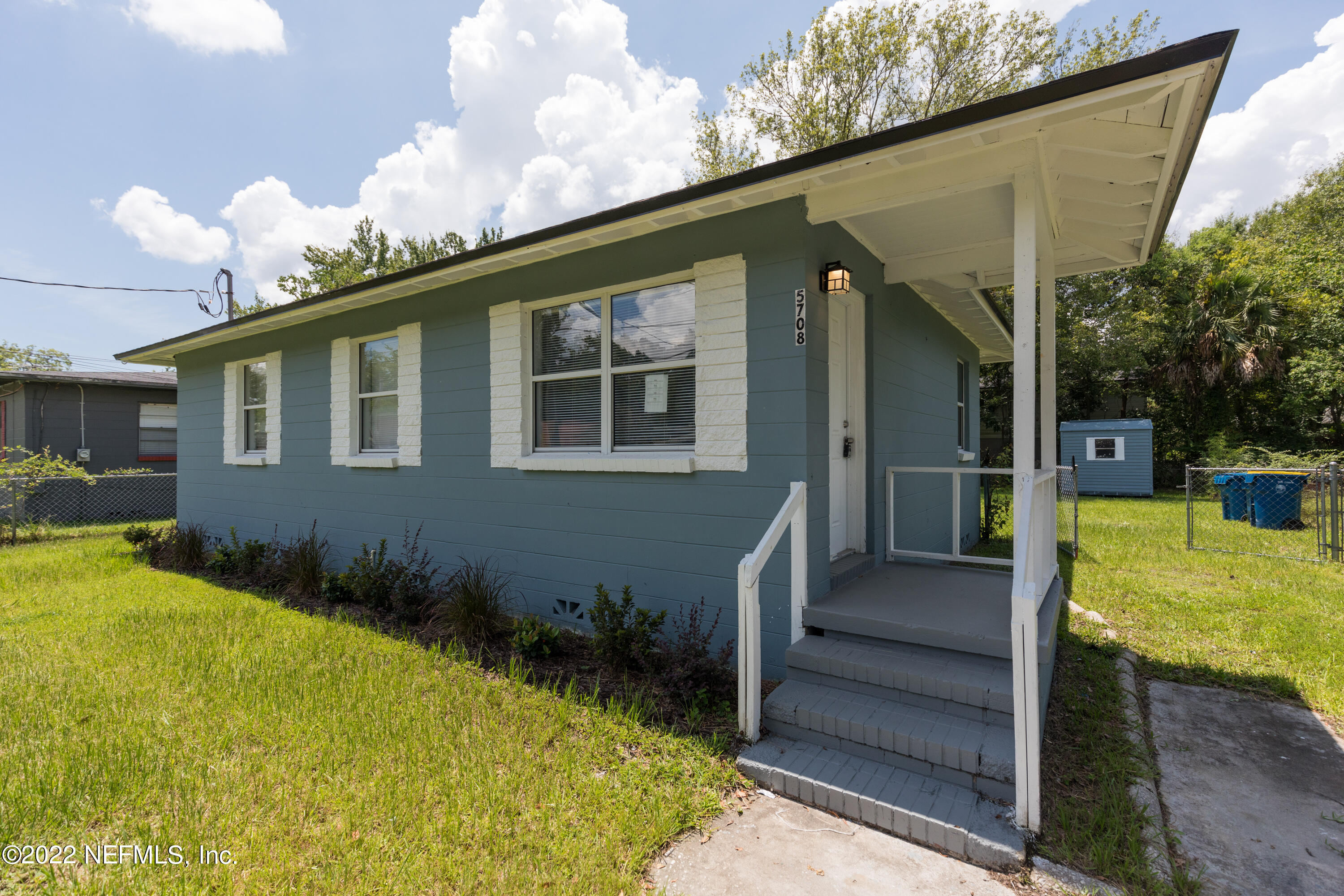 5708 Bree Road Jacksonville, FL 32209 - Photo 3 of 17 453A5335