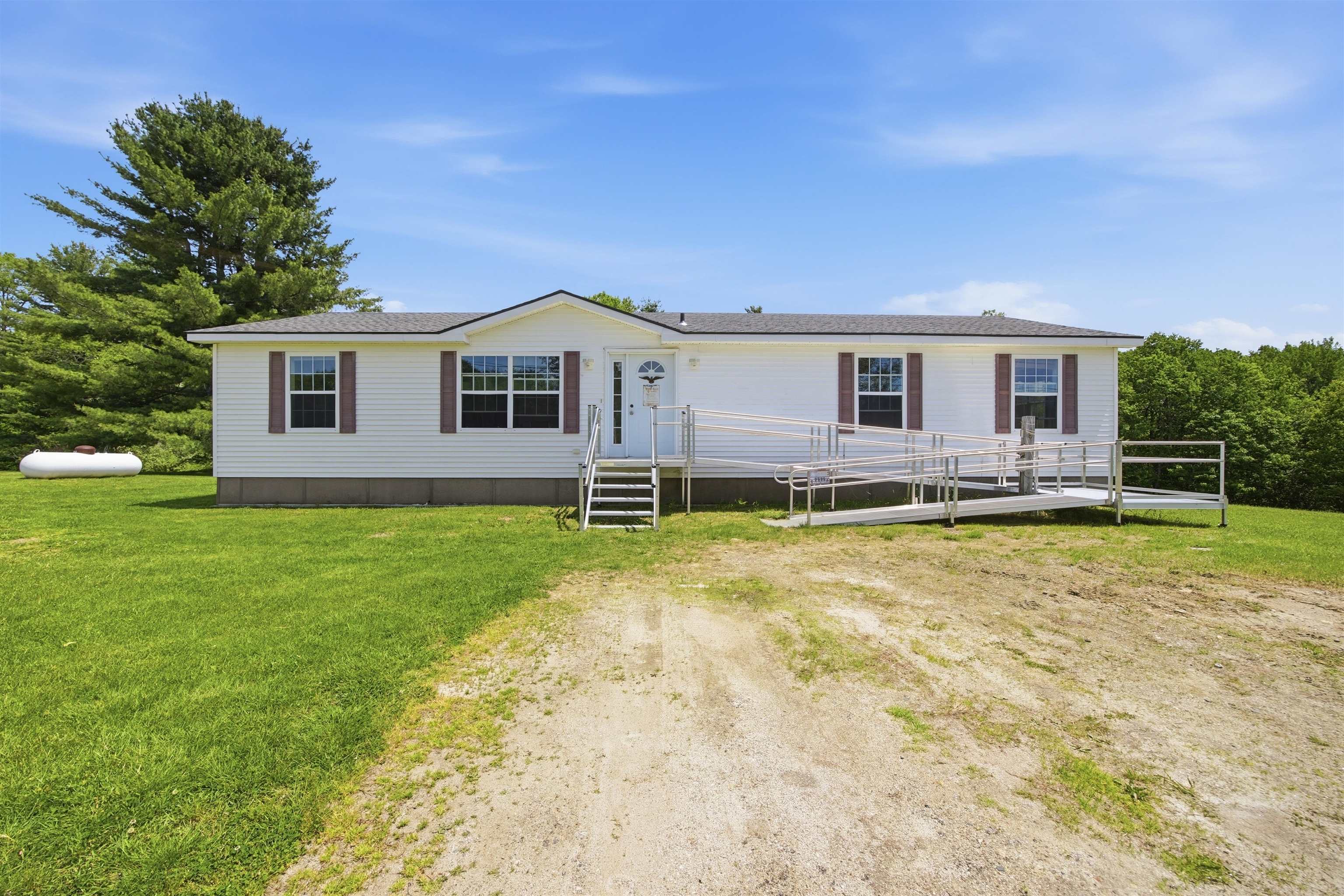 156 Skyline Road Newport, NH 03773 - Photo 10 of 51