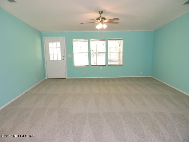 4330 Bondarenko Road Keystone Heights, FL 32656 - Photo 27 of 56 Living Room