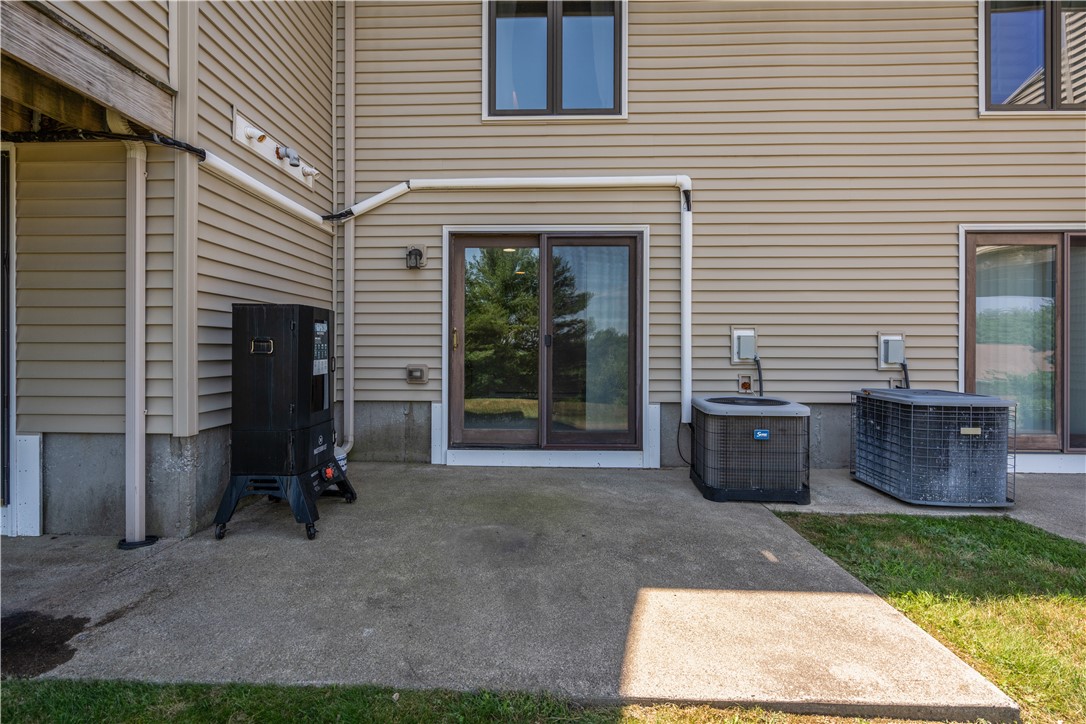 80 Fisher Road, Unit 97 Cumberland, RI 02864 - Photo 32 of 40 Outdoor Patio