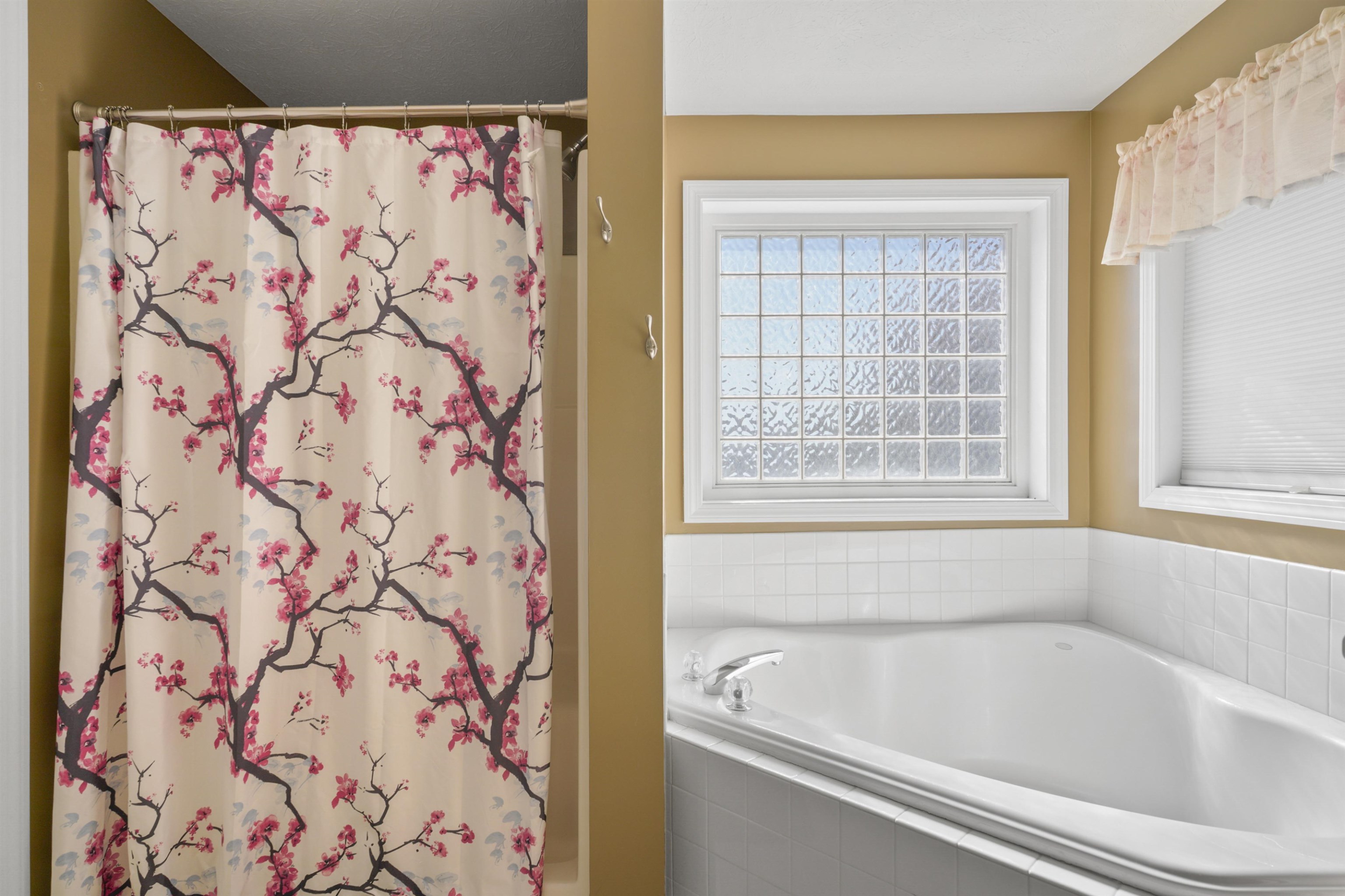 16 Summit Road Bedford, NH 03110 - Photo 19 of 43