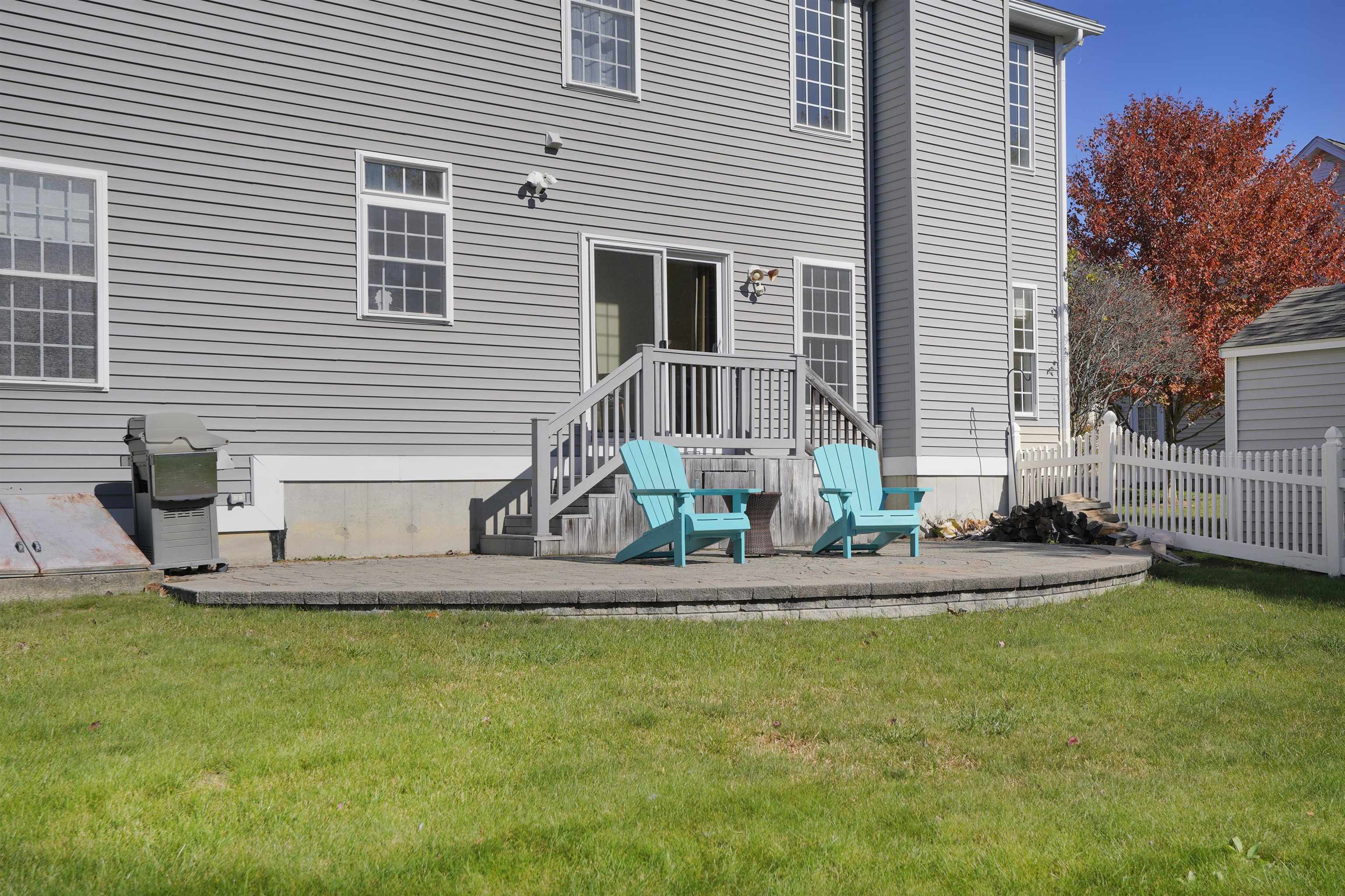 16 Summit Road Bedford, NH 03110 - Photo 33 of 43