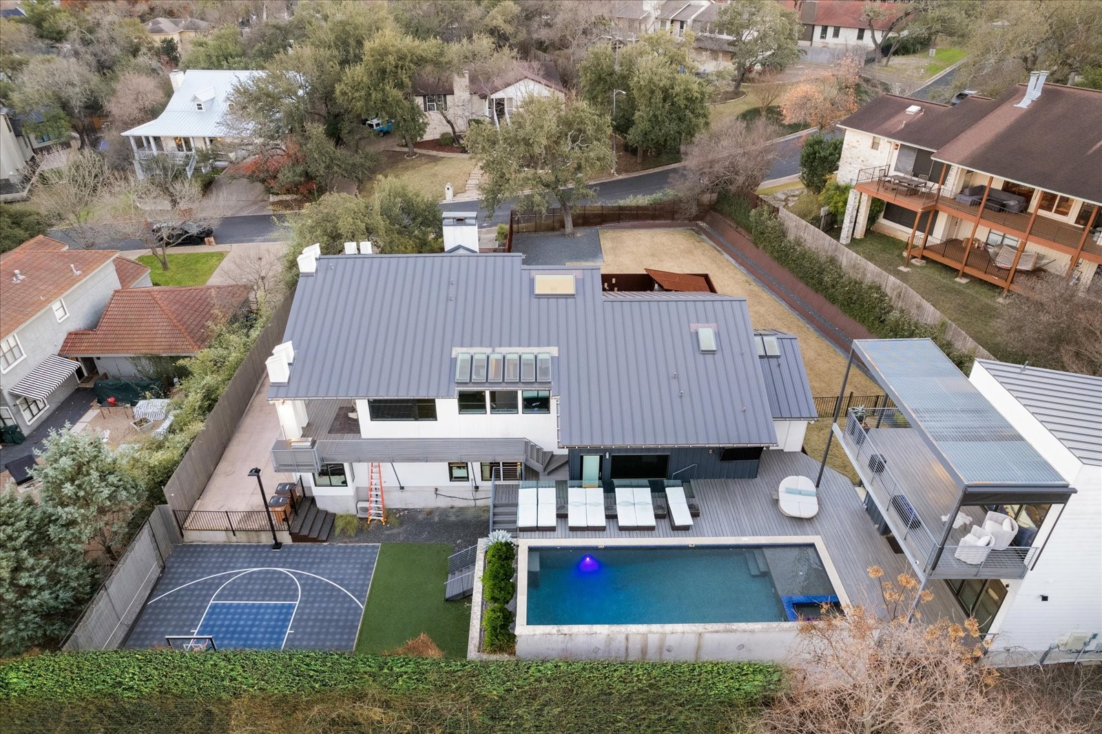 2100 Headwater Lane Austin, TX 78746 - Photo 33 of 39