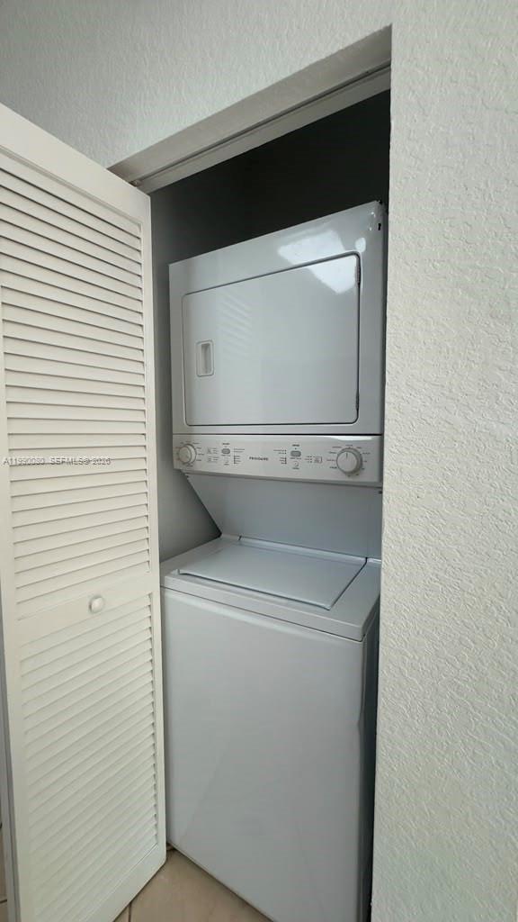9227 Southwest 227th Street, Unit 1 Cutler Bay, FL 33190 - Photo 22 of 24